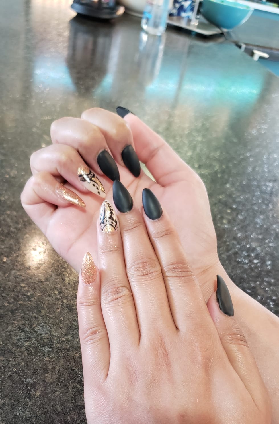 Mohni Spa & Nails | 2536 Main St Unit 3, Winnipeg, MB R2V 4Y1, Canada | Phone: (204) 219-4071