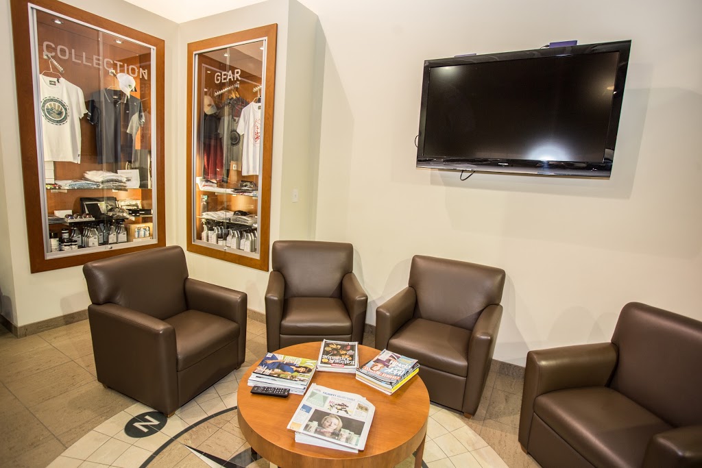 Land Rover Ottawa | 1300 Michael St, Ottawa, ON K1B 3N2, Canada | Phone: (613) 744-5500