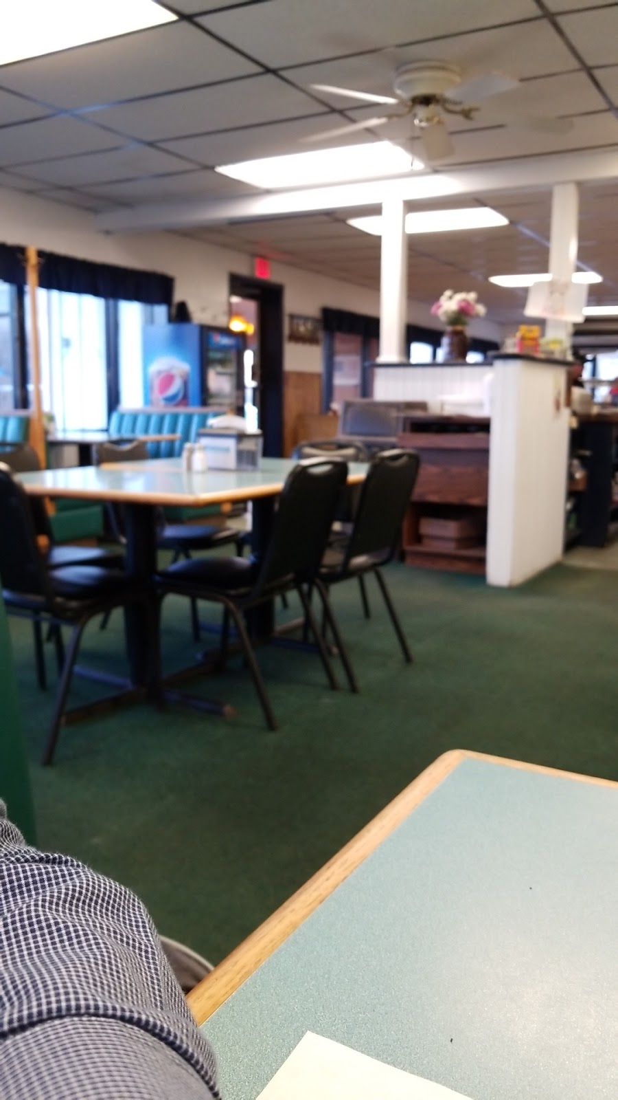 Leonards Cherry-Knoll Restaurant | 5676 US-11, Burke, NY 12917, USA | Phone: (518) 483-6688
