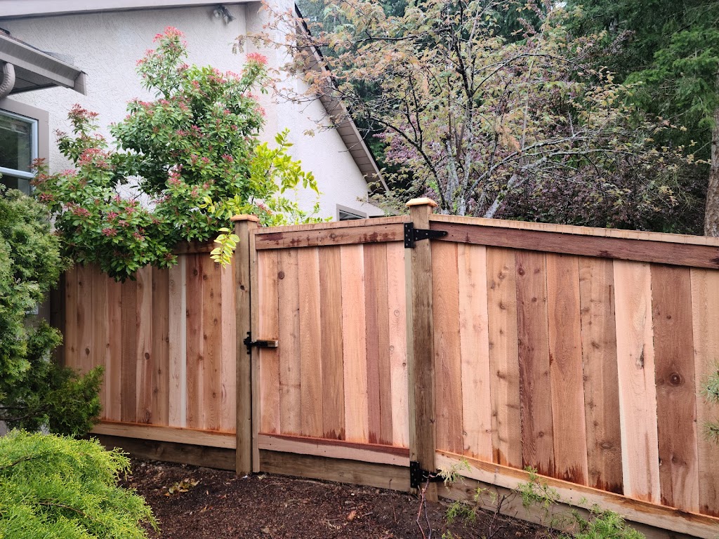 Miller Fence | 9447 Glenelg Ave, North Saanich, BC V8L 5G9, Canada | Phone: (250) 656-7529
