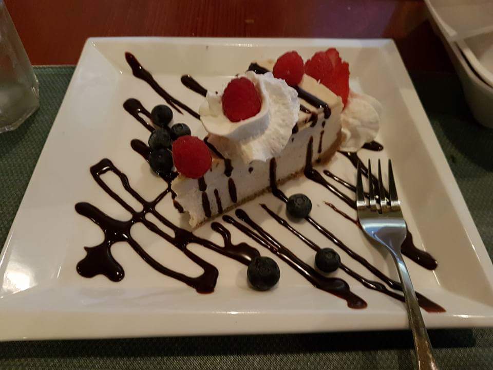 Alfredos Ristorante | 1 Church St, Keswick, ON L4P 3E9, Canada | Phone: (905) 476-3030