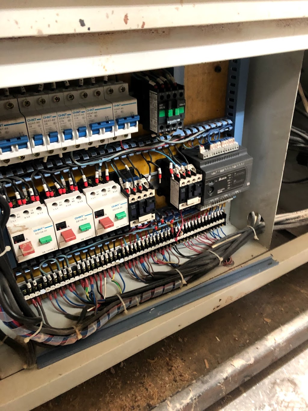 Phantom Electrical Ltd. | 5236 36th Ave, Camrose, AB T4V 5H5, Canada | Phone: (780) 385-5393