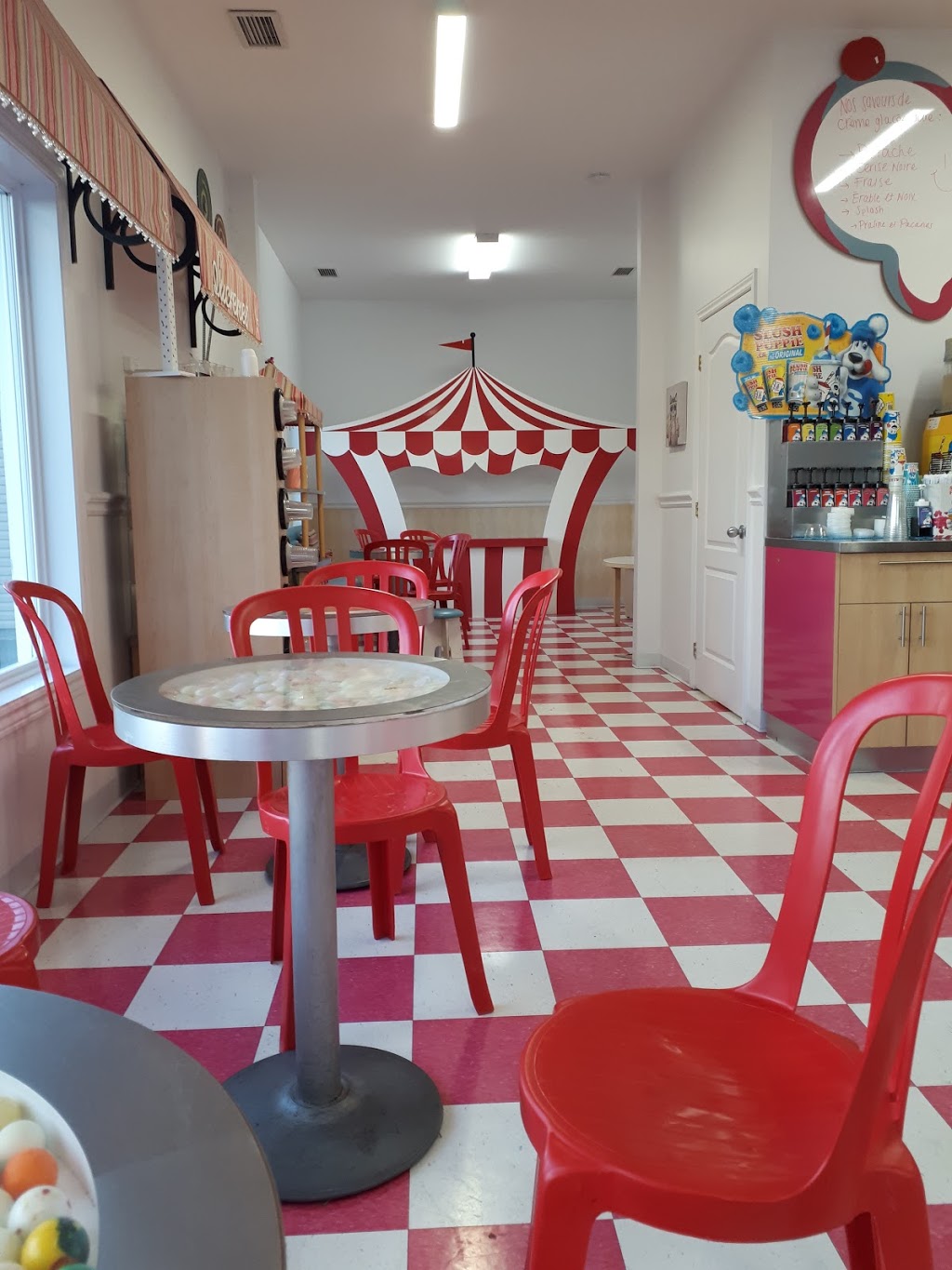 Cantine Bayeur | 506 Rue Saint-Jacques, Napierville, QC J0J 1L0, Canada | Phone: (450) 245-7434