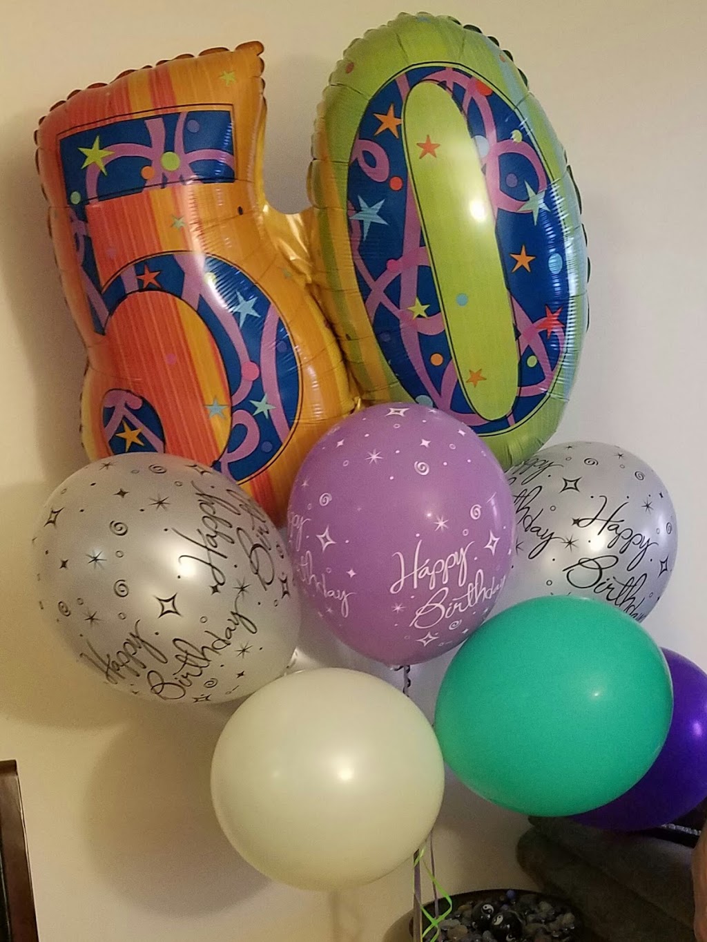 Its My Party | 2208 Danforth Ave, Toronto, ON M4C 1K3, Canada | Phone: (416) 469-2223