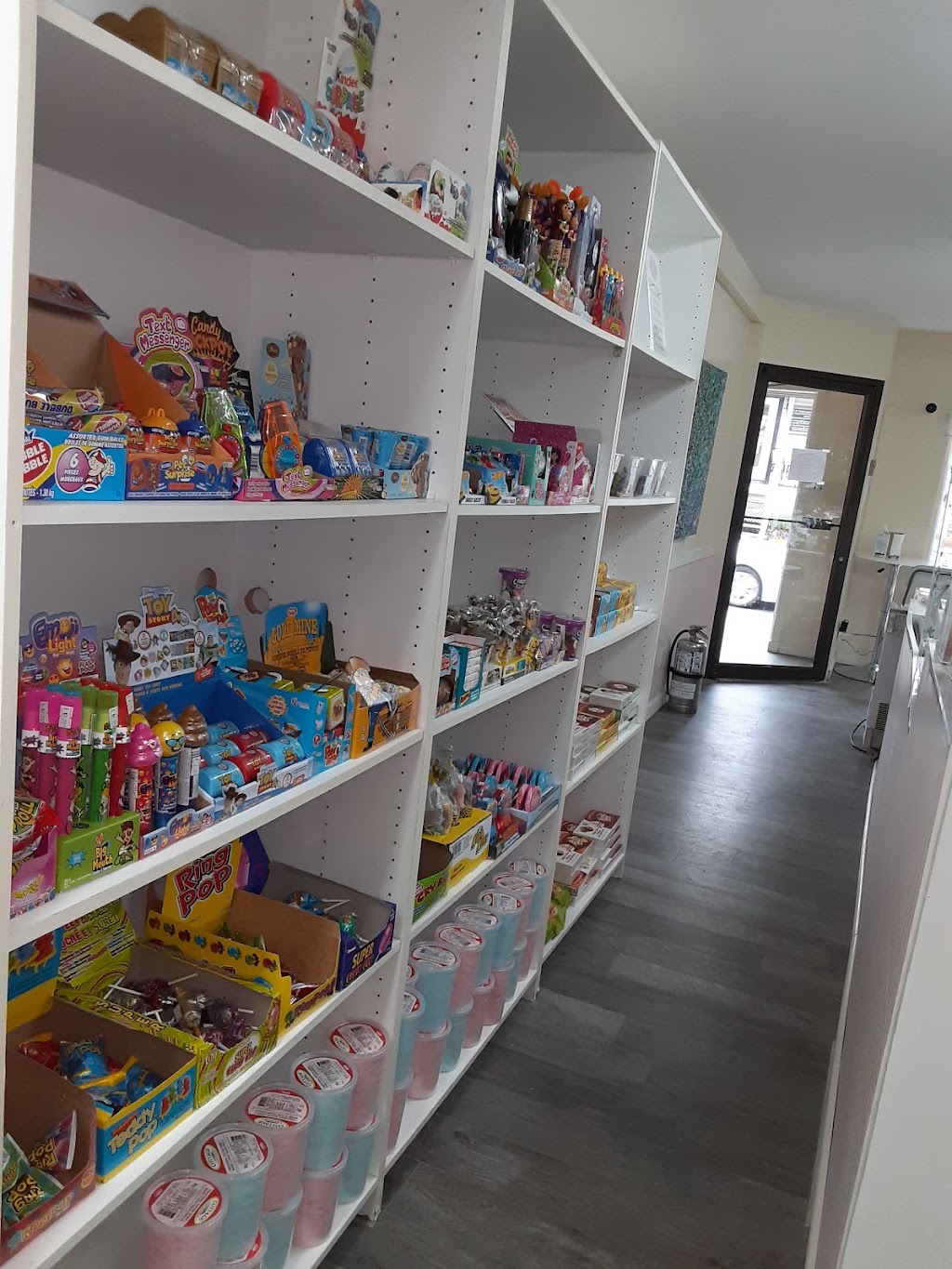 Salon Scoop et Sucré | 13 Chemin de Ste Marguerite, Sainte-Marguerite-du-Lac-Masson, QC J0T 1L0, Canada | Phone: (450) 228-2332