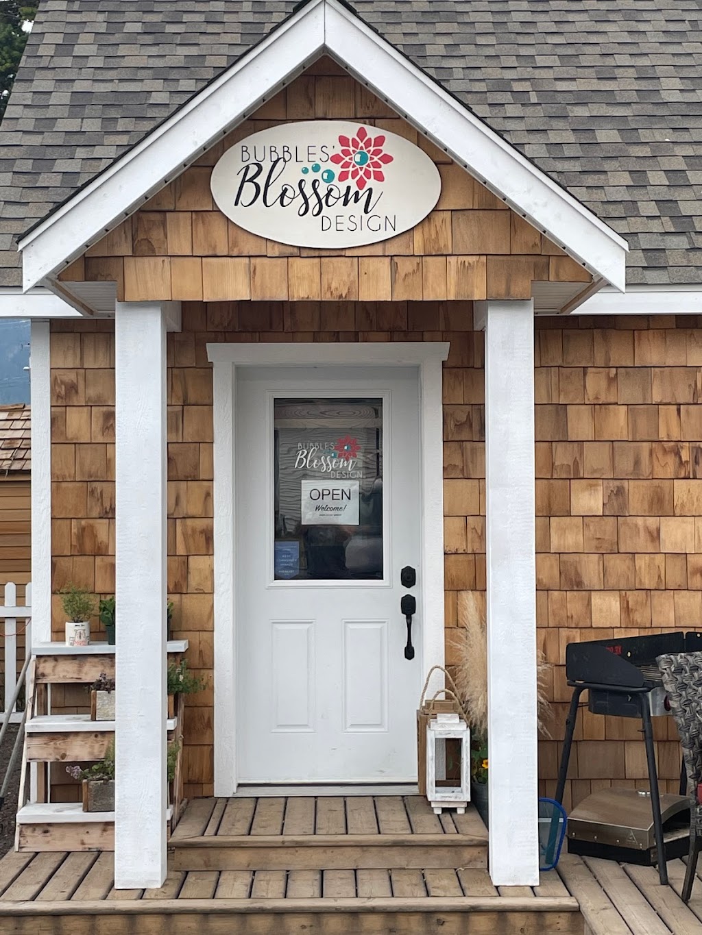 Bubbles Blossom Design | 1323 Cariboo Hwy, Clinton, BC V0K 1K0, Canada | Phone: (250) 819-3359