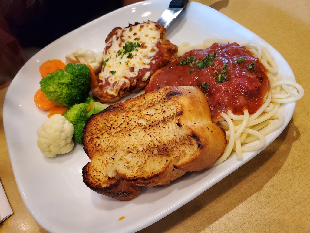 Boston Pizza | 32530 S Fraser Way, Abbotsford, BC V2T 1X5, Canada | Phone: (604) 859-3333