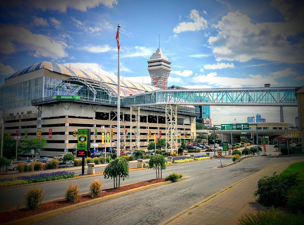 Fallsview Indoor Waterpark | 5685 Falls Ave, Niagara Falls, ON L2E 6W7, Canada | Phone: (905) 374-4444