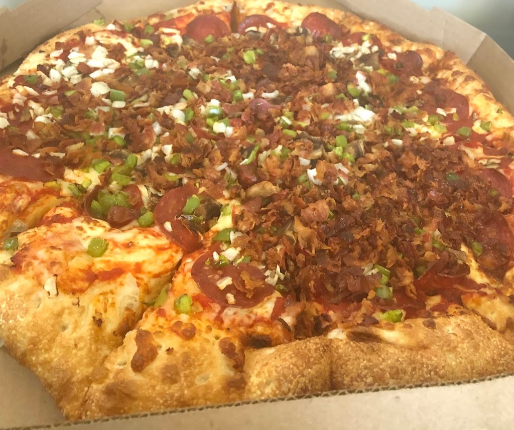 Toppers Pizza - Oakville | 220 North Service Rd W, Oakville, ON L6M 2T3, Canada | Phone: (866) 454-6644