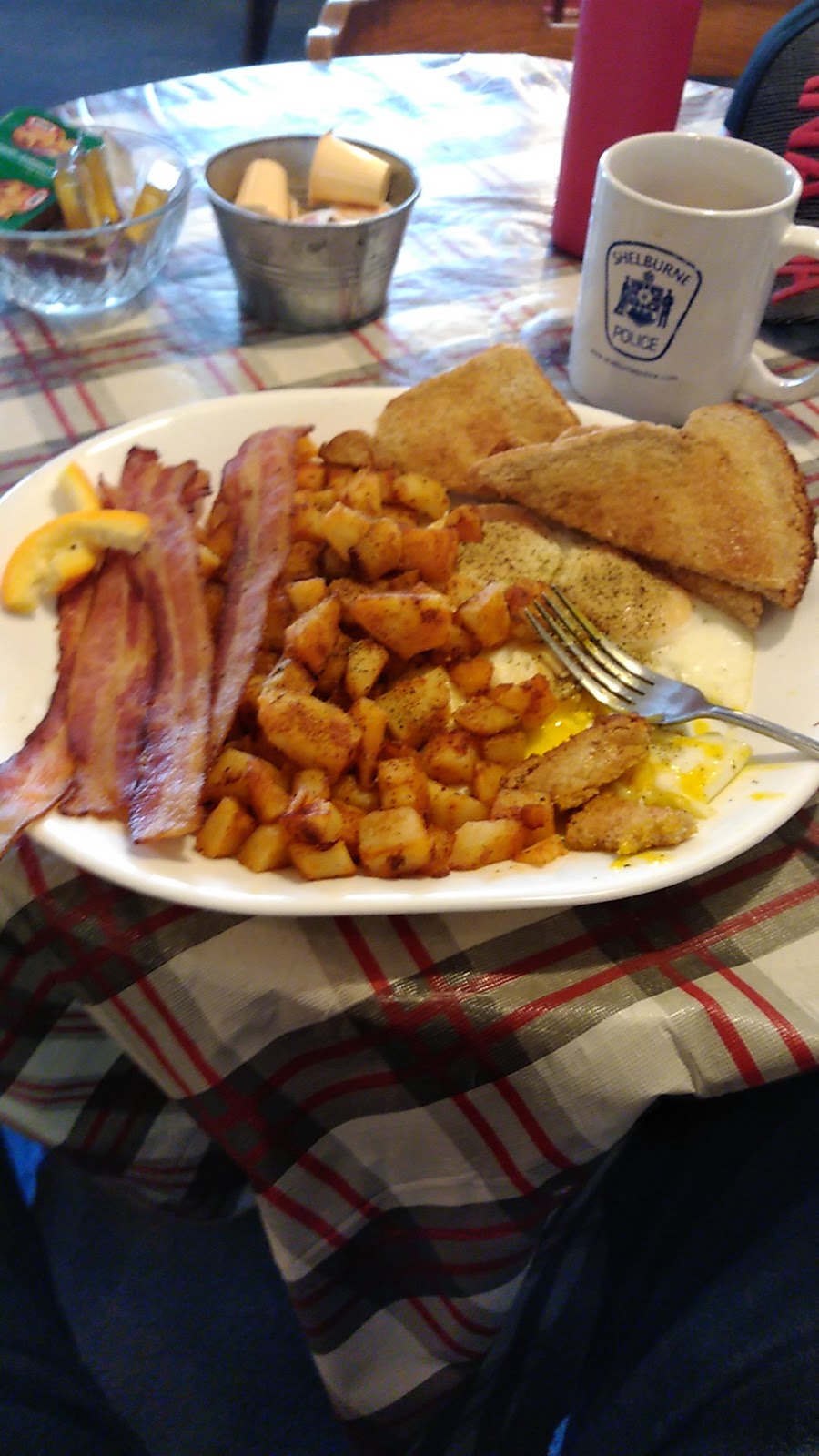Main St. Cafe | 149 Main St W, Shelburne, ON L0N 1S3, Canada | Phone: (519) 925-1991