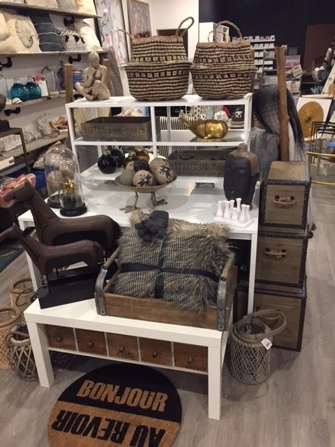 Bella & Coop | 17 Argyle St N, Caledonia, ON N3W 1B6, Canada | Phone: (365) 206-0075