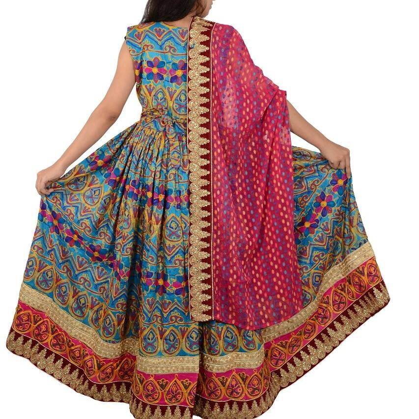 Leah Fashion | 34 Acklam Terrace, Kanata, ON K2K 2H5, Canada | Phone: (613) 700-1971