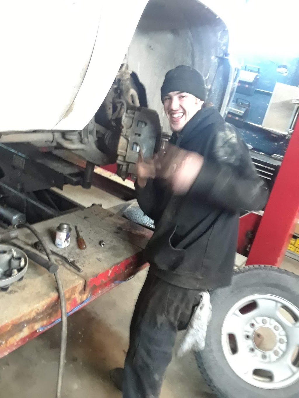 PDQ Tire and Auto Inc. | 25 Steeles Ave E, Milton, ON L9T 1X9, Canada | Phone: (905) 878-6814
