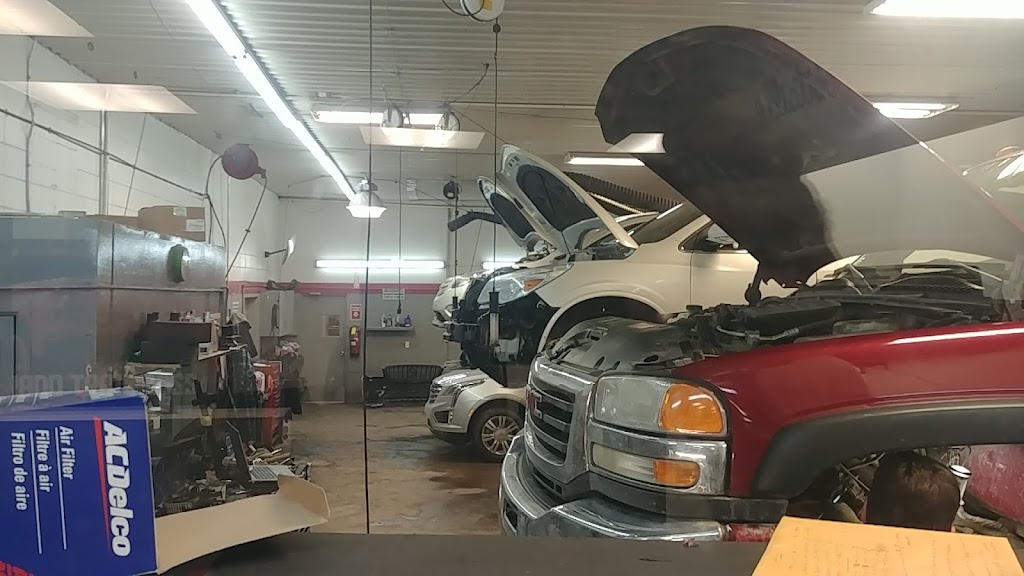 Duchesne Auto Ltée | 450 Bd de Quen, Alma, QC G8B 5P5, Canada | Phone: (418) 662-3431