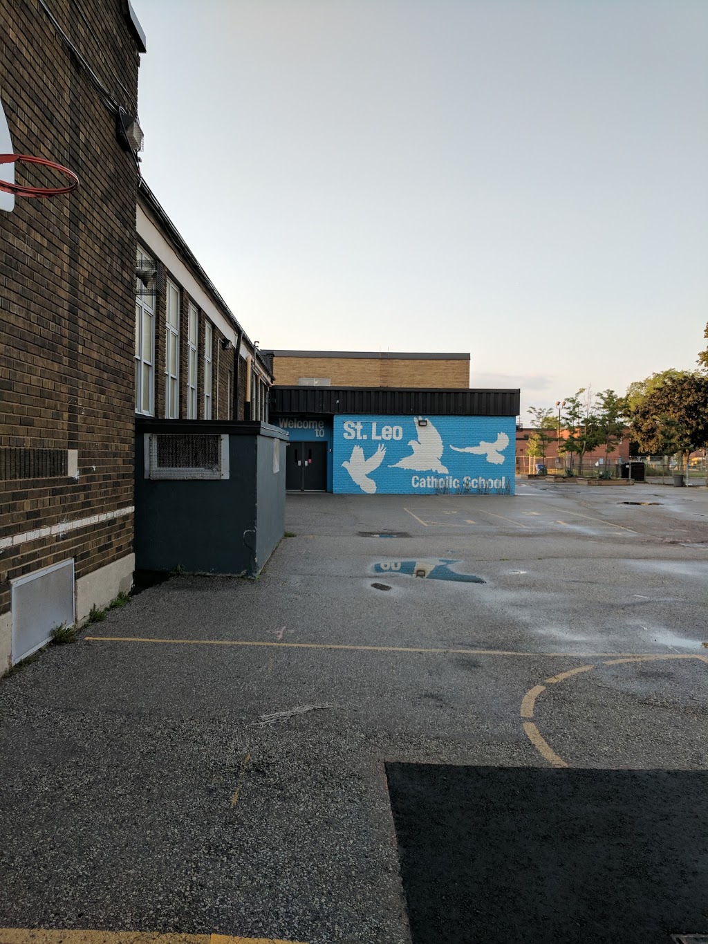 St. Leo Catholic Elementary School, Mimico | 165 Stanley Ave, Etobicoke, ON M8V 1P1, Canada | Phone: (416) 393-5333