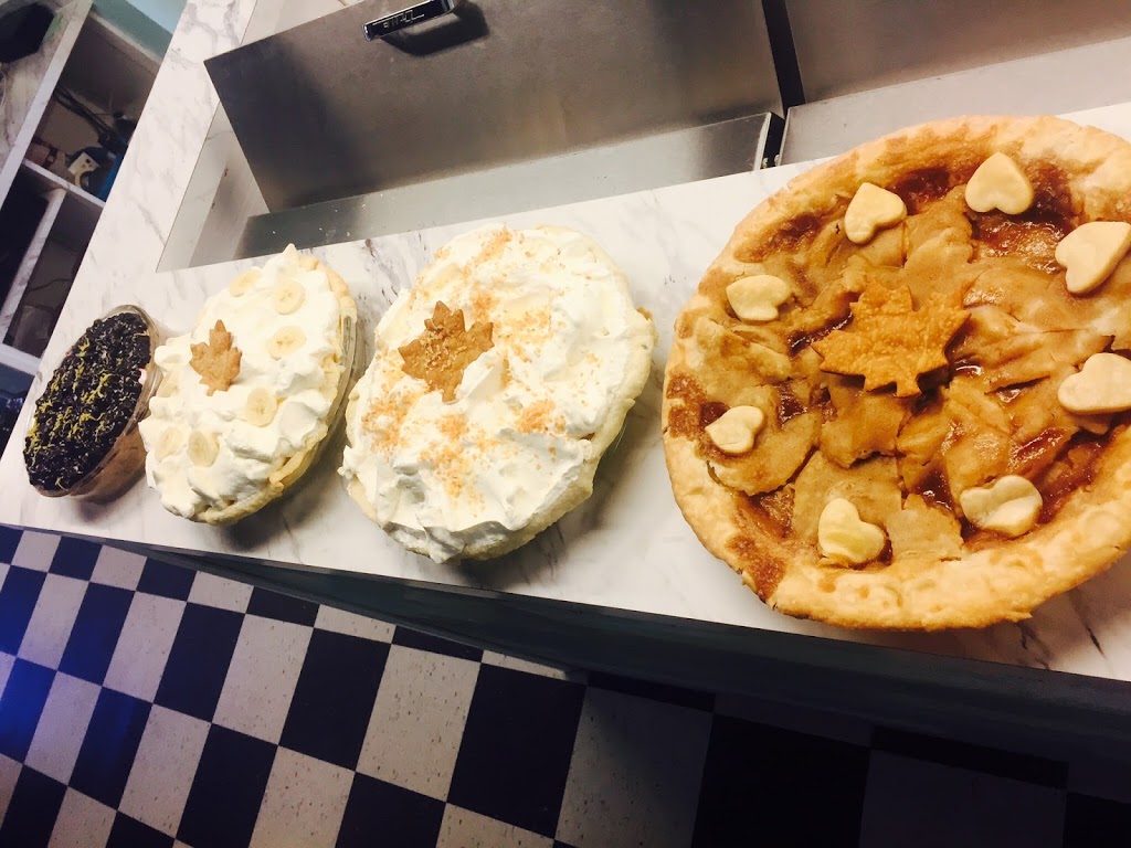 Runway Cafe | 5505 50 Ave, Wetaskiwin, AB T9A 0T4, Canada | Phone: (780) 352-2286