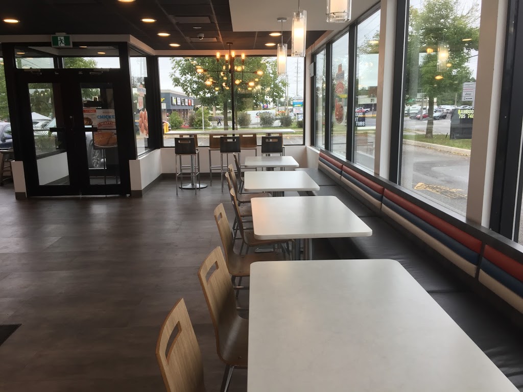 Mary Browns Chicken & Taters | 1550 Lansdowne St W, Peterborough, ON K9J 2A2, Canada | Phone: (705) 874-0384