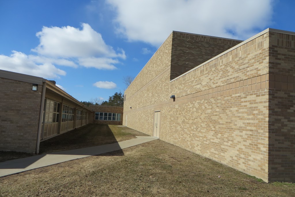 Yale High School | 247 School Dr, Yale, MI 48097, USA | Phone: (810) 387-3231