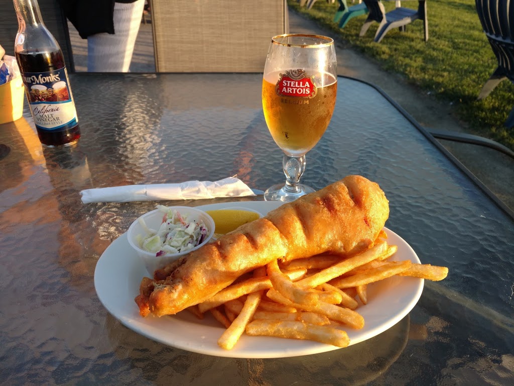 Kiniskis Reef Tavern | 1334 Gulf Rd, Point Roberts, WA 98281, USA | Phone: (360) 945-4042