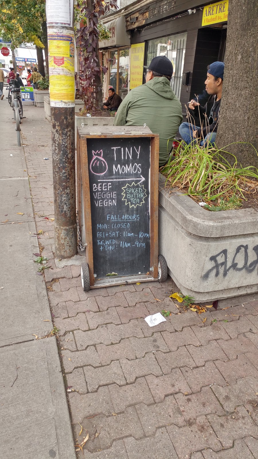 Tiny Cafe | 10 Macdonell Ave, Toronto, ON M6R 2A2, Canada | Phone: (647) 573-8262