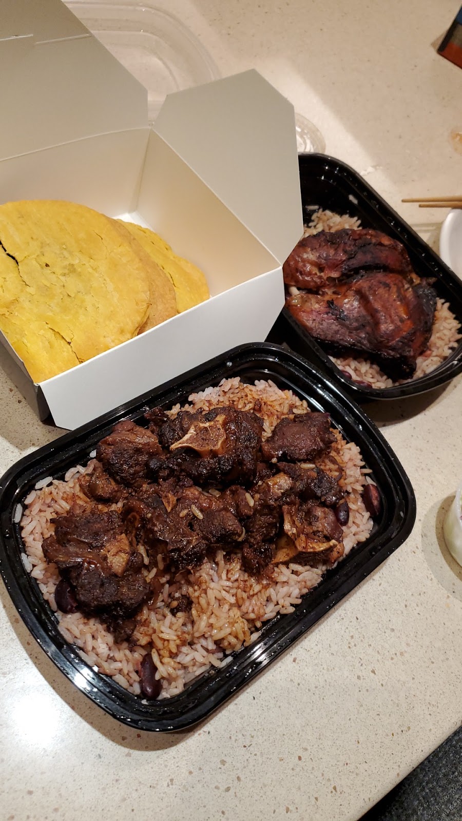 Island Flavours Caribbean Restaurant & Catering | 15980 Airport Rd, Caledon East, ON L7C 1E8, Canada | Phone: (905) 860-6222