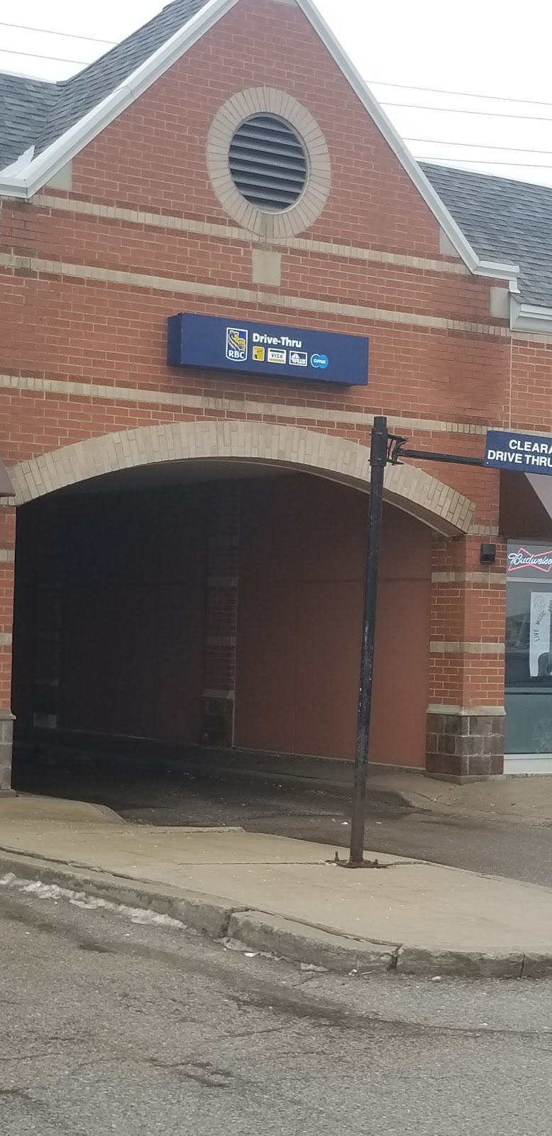 RBC Royal Bank | 15420 Bayview Ave, Aurora, ON L4G 7J1, Canada | Phone: (905) 841-8585