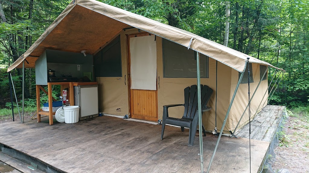 Camping Lac-Rapide | QC-117, La Vallée-de-la-Gatineau, QC J0W 2C0, Canada | Phone: (819) 860-1557