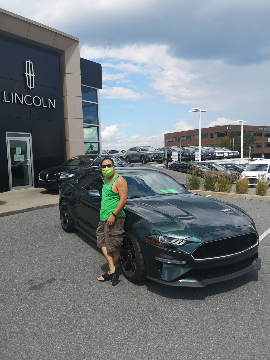 Lincoln Heights Ford Sales | 1377 Richmond Rd, Ottawa, ON K2B 6R7, Canada | Phone: (613) 829-2120