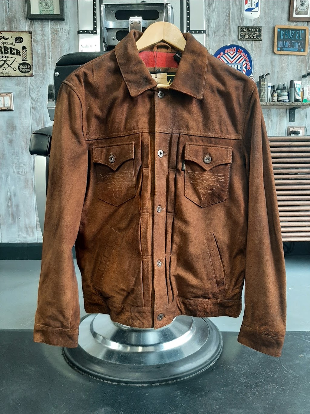 Canadian Beeseal Boutique | 3818 Rue Principale, Dunham, QC J0E 1M0, Canada | Phone: (450) 295-1212
