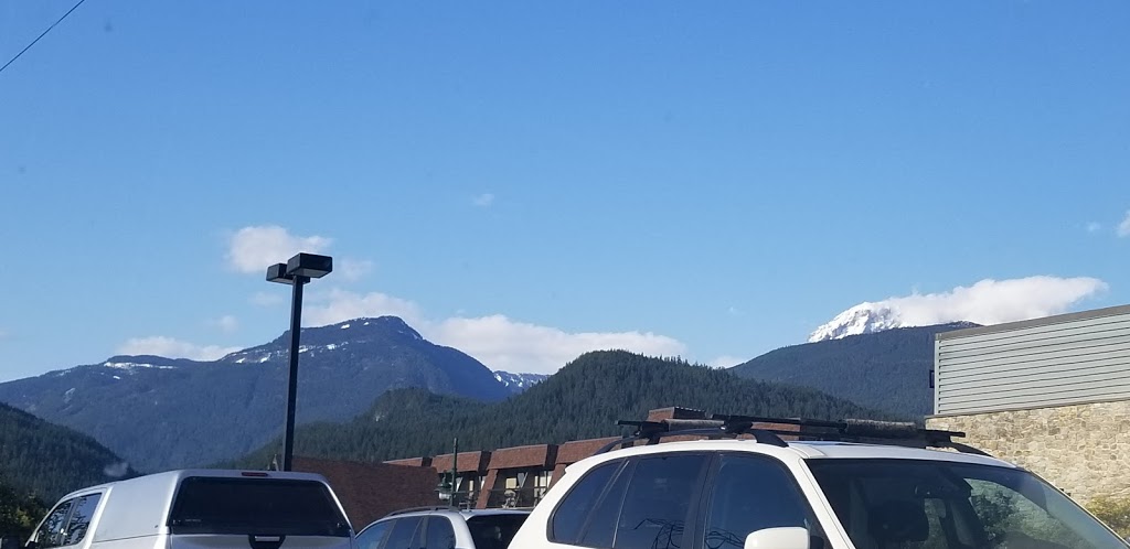 Freshslice Pizza | 40236 Glenalder Pl, Squamish, BC V5B 0G2, Canada | Phone: (604) 567-7777