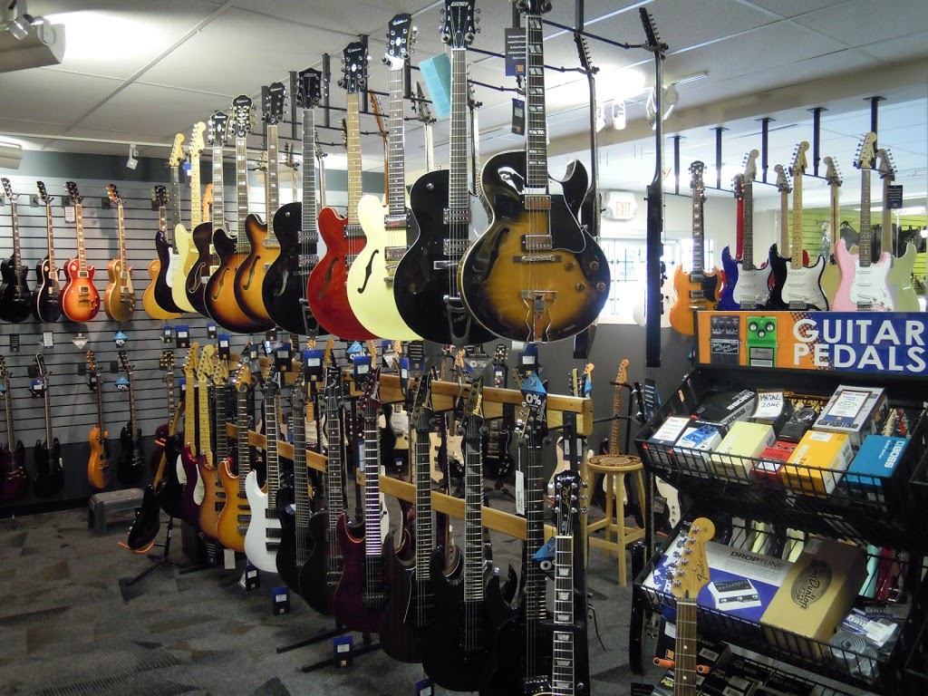 Long & McQuade Musical Instruments | 620 Comox Rd, Nanaimo, BC V9R 3J3, Canada | Phone: (250) 716-7261