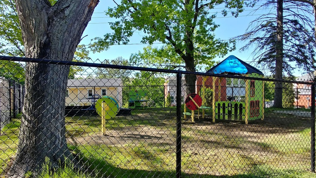 La libellule | Brompton, Sherbrooke, QC J1C 1A1, Canada | Phone: (819) 636-0400