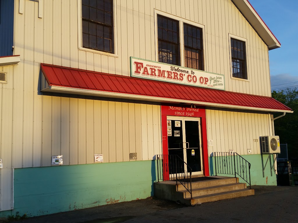 Bridgewater Farmers Co-op Soc Ltd | 123 Elm St, Bridgewater, NS B4V 2V5, Canada | Phone: (902) 543-2471