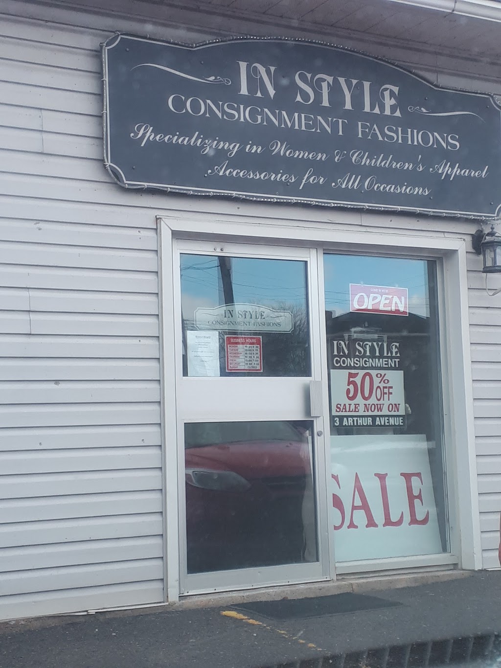 In Style Consignment | 3 Arthur Ave W, Renfrew, ON K7V 3R9, Canada | Phone: (613) 432-7708