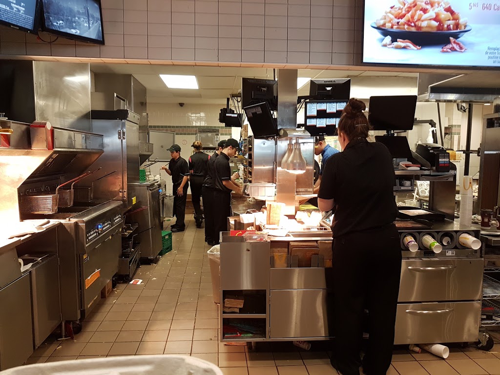 McDonalds | 33 Rue Merry S, Magog, QC J1X 3L2, Canada | Phone: (819) 843-8585