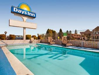 Days Inn by Wyndham Bellingham | 215 N Samish Way, Bellingham, WA 98225, USA | Phone: (360) 734-8830