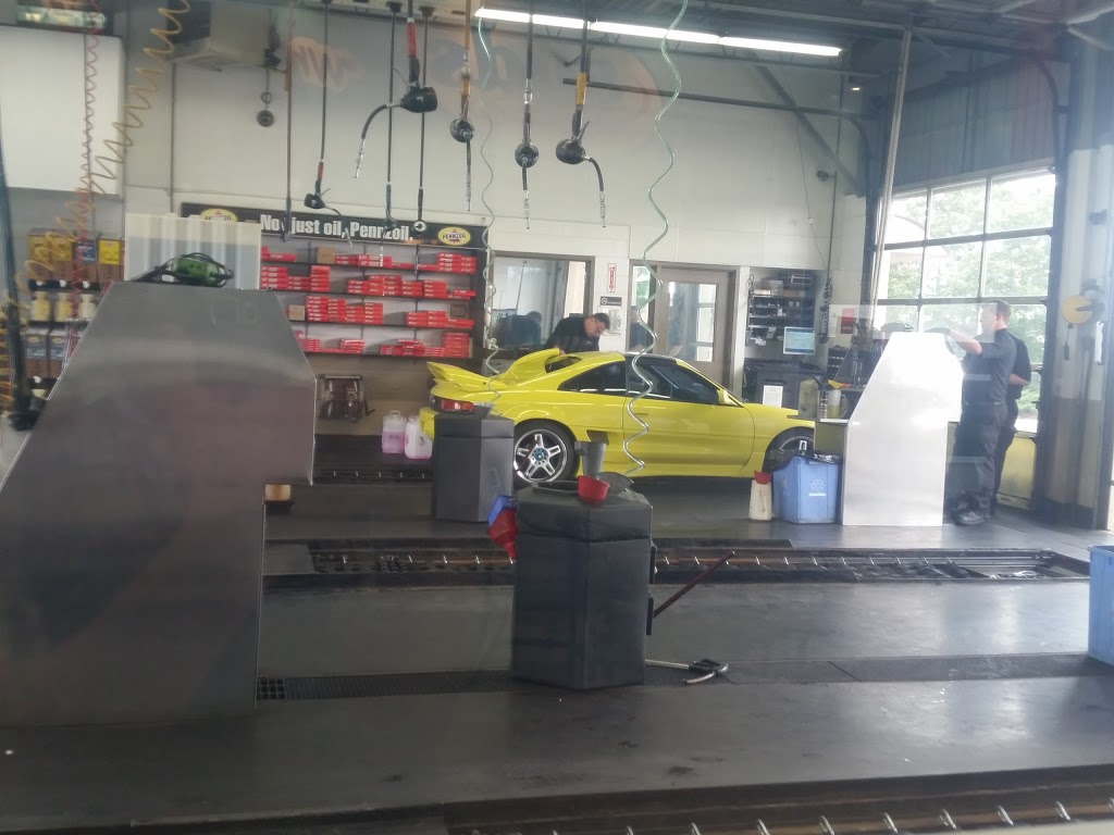 Jiffy Lube | 544 Limeridge Rd E, Hamilton, ON L8W 1A1, Canada | Phone: (905) 389-6100