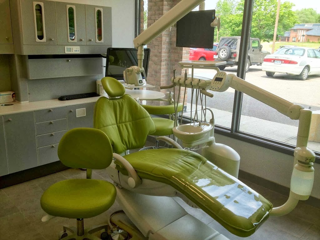 DentalWorks | 45 Grist Mill Rd #6b, Holland Landing, ON L9N 1M7, Canada | Phone: (905) 235-7800