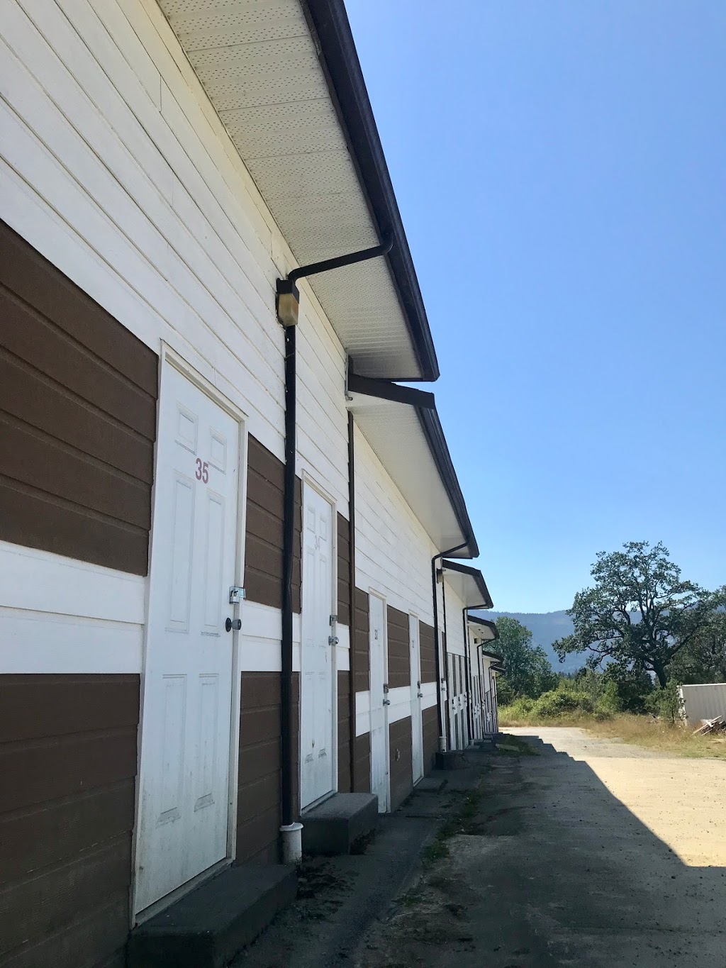 Eddys Self Storage | 1064 Stellys Cross Rd, Brentwood Bay, BC V8M 1H5, Canada | Phone: (250) 652-2701