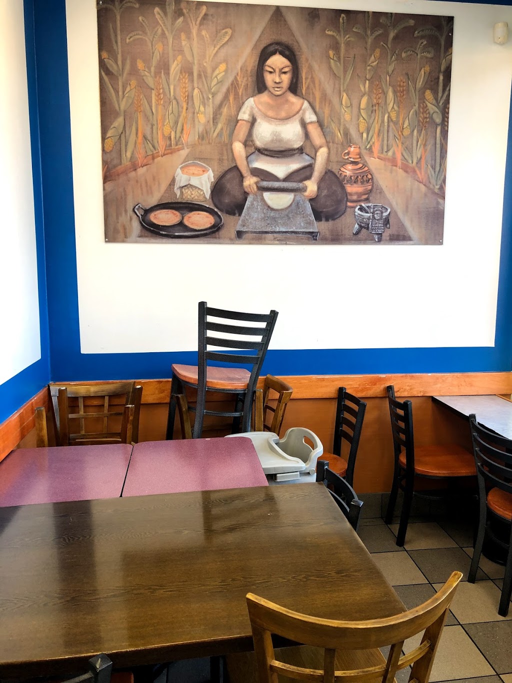 Dona Donair | 20398 Dewdney Trunk Rd #220, Maple Ridge, BC V2X 3E3, Canada | Phone: (604) 457-2039