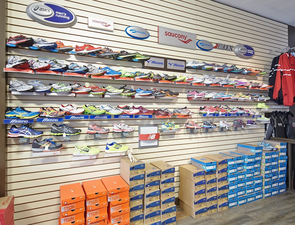 Runners Den | 860 King St W, Hamilton, ON L8S 1K3, Canada | Phone: (905) 523-7866