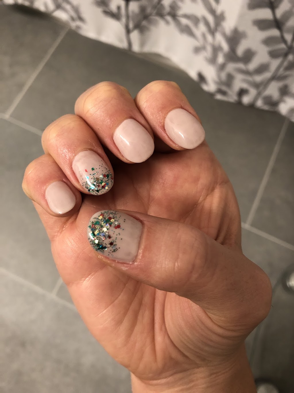 Lucky Tracys Nails & Spa | 706 Burnhamthorpe Rd E, Mississauga, ON L4Y 2X3, Canada | Phone: (905) 897-0070