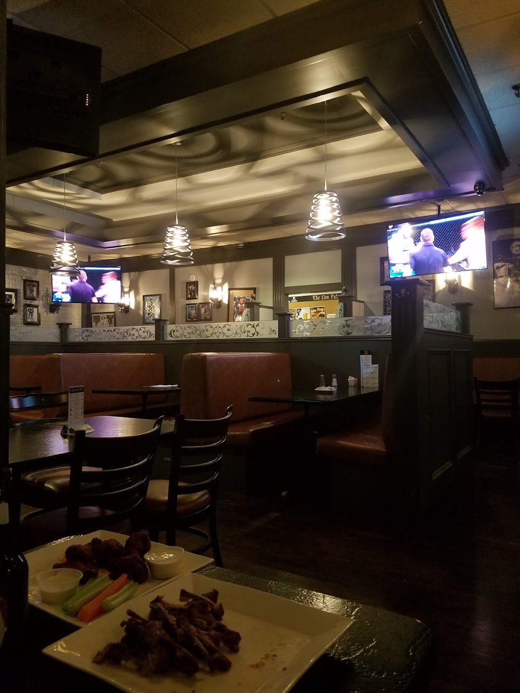 The Lion Pub And Grill | 1091 Gorham St, Newmarket, ON L3Y 8K7, Canada | Phone: (905) 853-0050