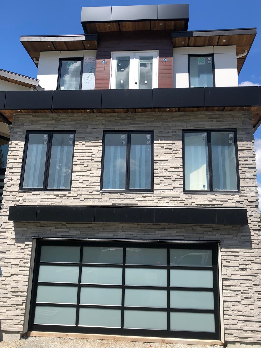 K.S. Garage Door Ltd | 6870 Vivian St, Vancouver, BC V5S 2T6, Canada | Phone: (604) 719-1837