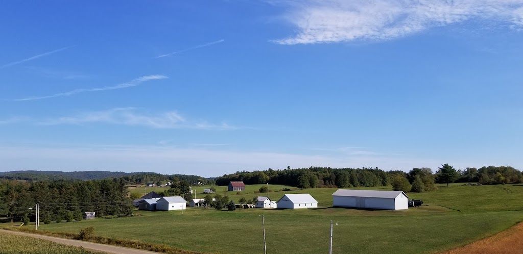 ONSLOWFARM Pontiac | 6800 Chem. Henderson, Quyon, QC J0X 2V0, Canada | Phone: (819) 458-3232