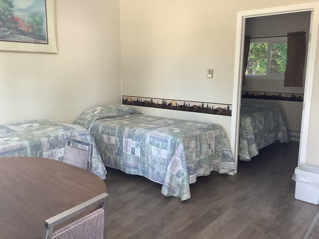 Skookumchuck Motel & RV Park | 4539 Barleban Rd Hwy 93/95, Skookumchuck, BC V0B 2E0, Canada | Phone: (250) 422-3025