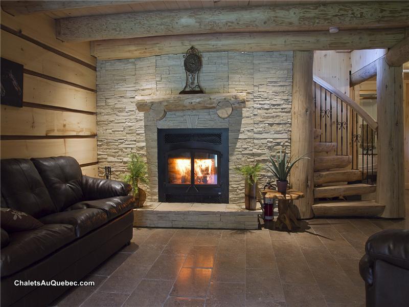 Location Desrosiers • Chalet en Bois Rond | 161 Chemin Saint-Joseph, Trois-Rives, QC G0X 2C0, Canada | Phone: (819) 646-5159