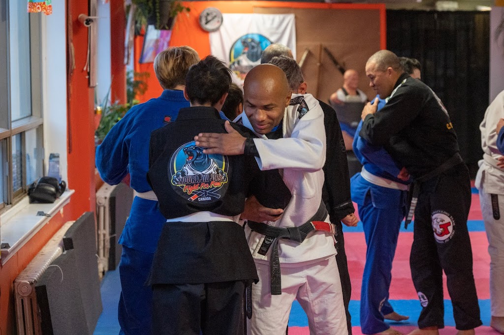 Moura Brazilian jiu-jitsu no | 3215 B Rue Beaubien E, Montréal, QC H1Y 1H6, Canada | Phone: (438) 866-5317