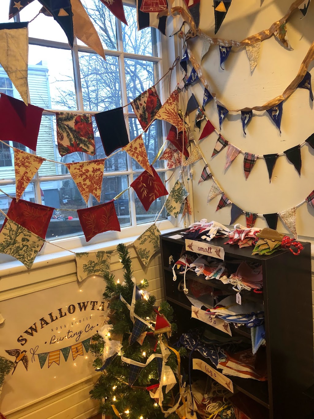 Swallowtail Bunting | 55 Duke St, Chester, NS B0J 1J0, Canada | Phone: (902) 277-1079