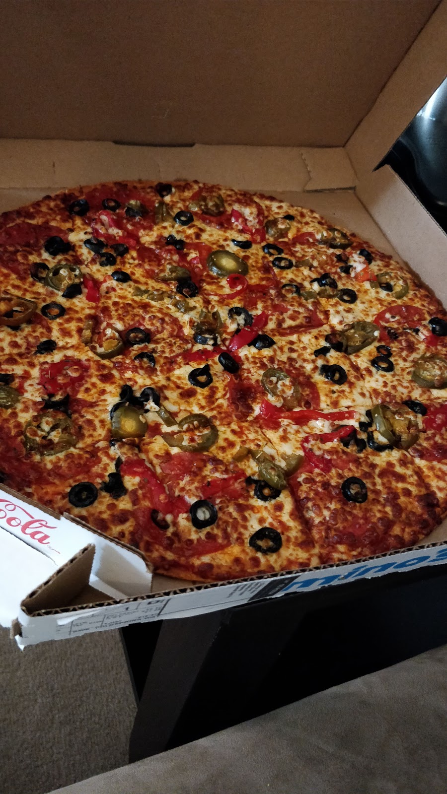 Dominos Pizza | 2555 Erin Centre Blvd, Mississauga, ON L5M 5G9, Canada | Phone: (905) 567-7777